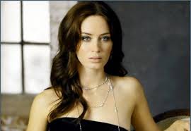Emily Blunt wallpaper