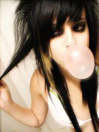 emo girl fashion
