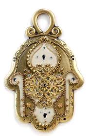 hamsa amulet