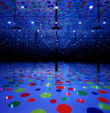 black light room