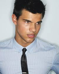 taylor lautner new moon body pictures