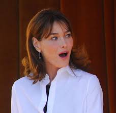 Carla Bruni hair