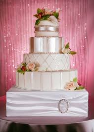floating cake stands