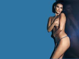 http://t0.gstatic.com/images?q=tbn:S1CcKcJ5SXBdcM:http://nsaney.com/pics/women/raquel_welch_3.jpg