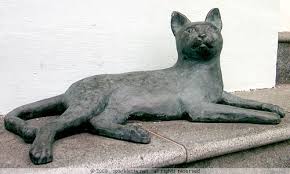 cat garden sculpture