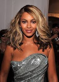 brown hair with chunky blonde highlights