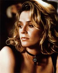 Elisabeth Shue