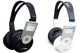 ipod and headphones