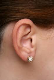 small diamond stud earrings