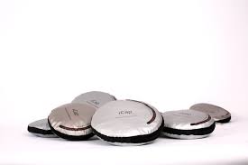 i caps