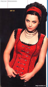 صور مغنية الروك amy lee Amy12qt8