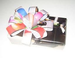wrapping paper bows