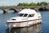 cruisers boats