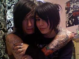 Trace Cyrus and Hannah beth