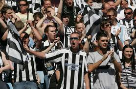 ( new castle ) magpies united Newcastle-united-fans-136233664