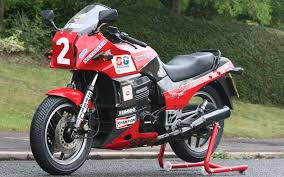 kawasaki gpz 900r