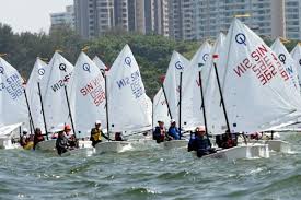 optimist sailing
