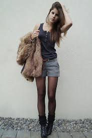 gray shorts