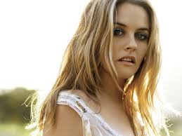 about Alicia Silverstone
