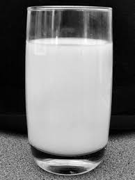 http://t0.gstatic.com/images?q=tbn:ece4ZjwP7ZMRPM:http://unclevinny.files.wordpress.com/2008/08/glass-of-milk.jpg