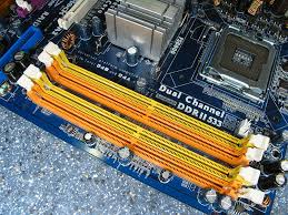 motherboard memory slots