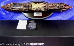 predator 2 weapons