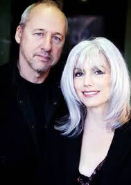 mark knopfler emmylou harris all the roadrunning