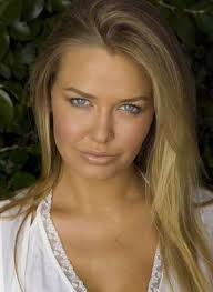 with Lara finishing way - lara_bingle