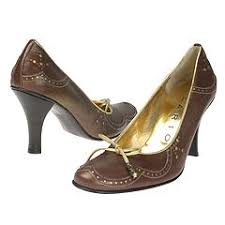 brown pump