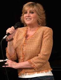 lorna luft