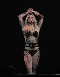 britney spears circus performance