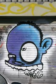 graffiti spray