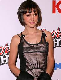 natalie  portman short hair
