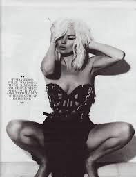 how tall is kate moss