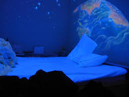 black light room
