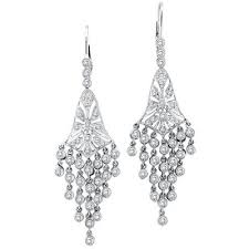هنا يوجد محل خواتم اتفضلوا يا ساده Long-diamond-chandelier-earrings