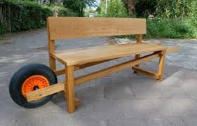 wooden bench