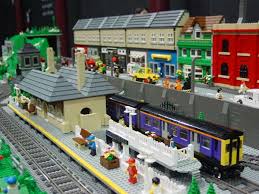 train legos