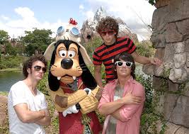burning up on tour with the jonas brothers