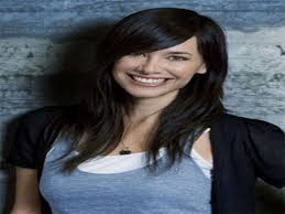 Jade Raymond style