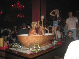 girls no clothes