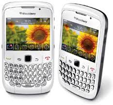 blackberry white bold 9700