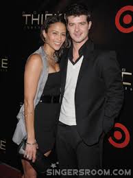 robin thicke and wife