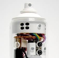 graffiti spray