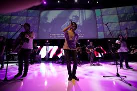 Hillsong - A_Cross//The_Earth: Tear Down The Walls