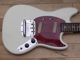 squier mustang