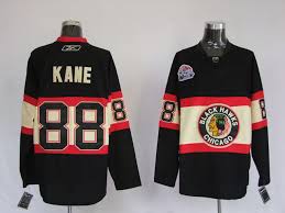 blackhawks jersey black