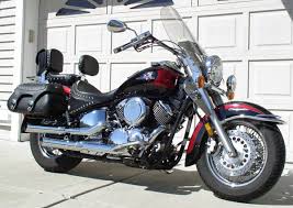 1100 v star