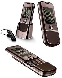 Điện thoại 8800 carbon
