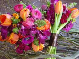orange tulip bouquet